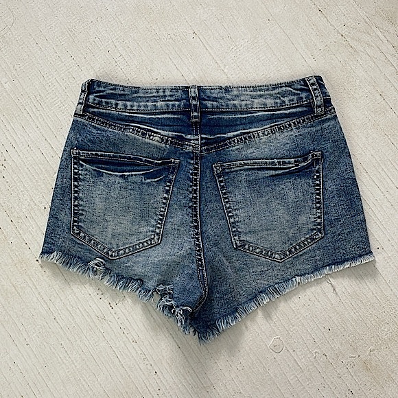 Button fly Slashed distressed 5 button denim jean shorts booty shorties fringe - Picture 3 of 9